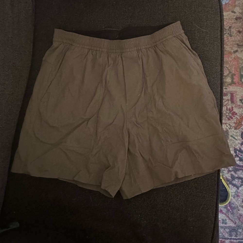 Lululemon Athletica Brown Athletic Shorts Lightweight Elastic Waist
